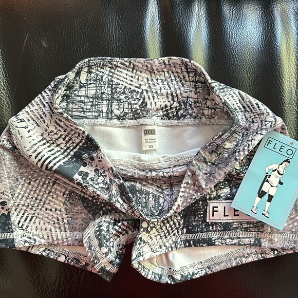 FLEO shorts - Picture 3 of 3